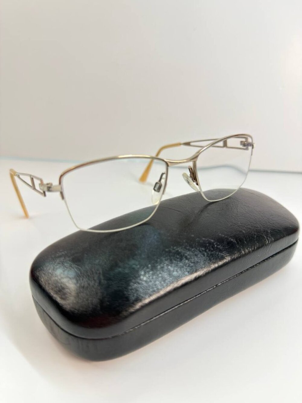 Charmant Titanium Perfection Eyeglasses – Lightweight Titanium Frame